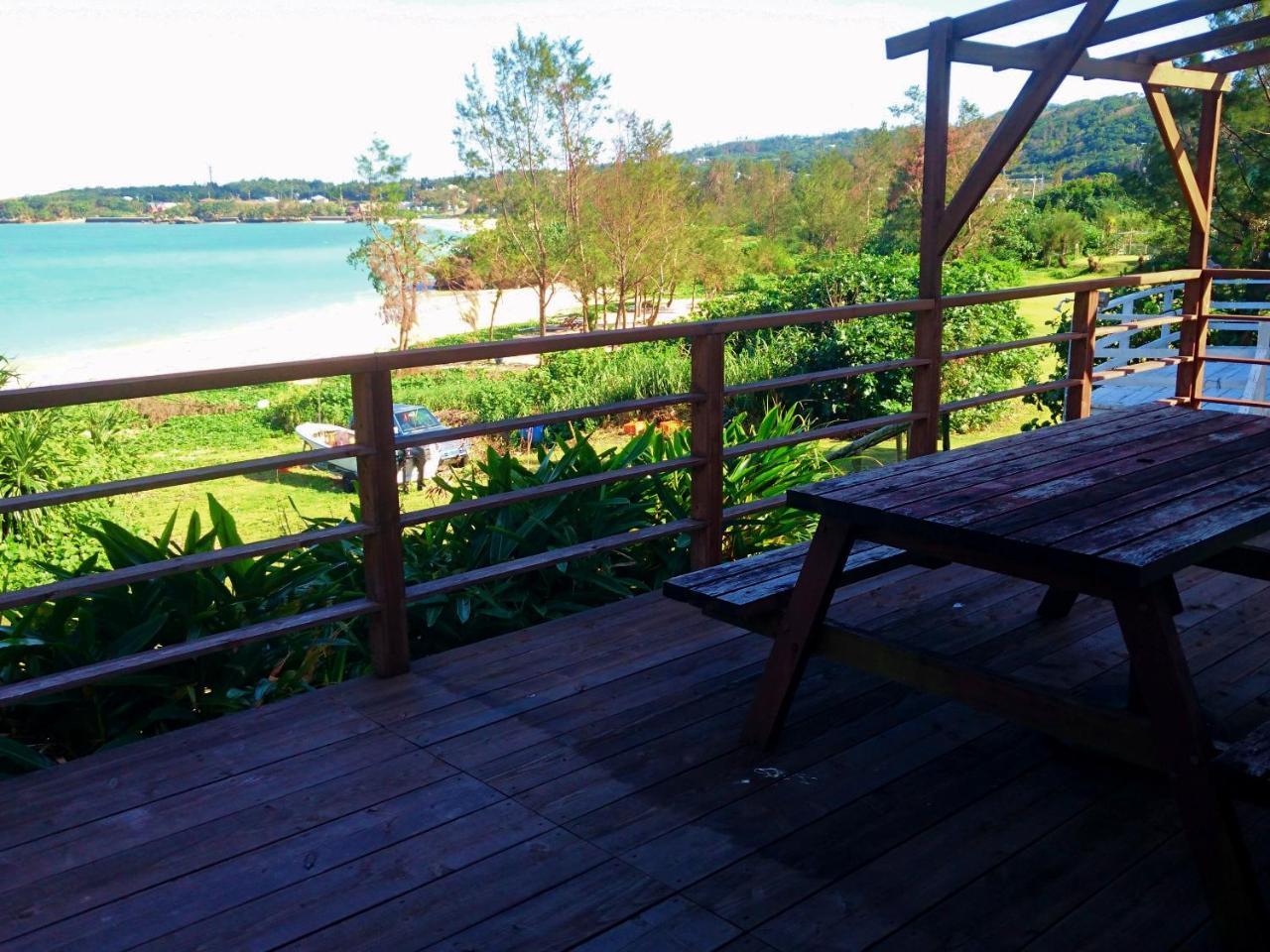 Private Beach House Motobu Exterior foto